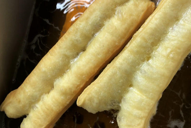 中国十大小吃街：舌尖上的美食之旅