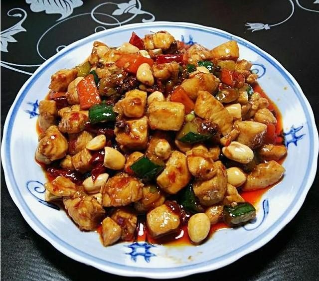 海南地域特色美食：一场味蕾的盛宴