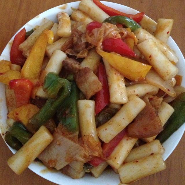 黄豆芽炒肉的家常做法：简单易学，美味可口