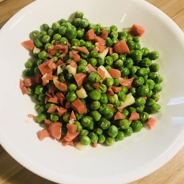 萝卜炖猪蹄的家常做法：温暖冬日里的美味佳肴