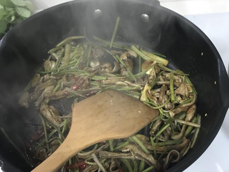 蒸鸡蛋羹的家常做法：细腻口感，简单易学