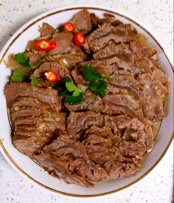 鸡腿焖面的家常做法