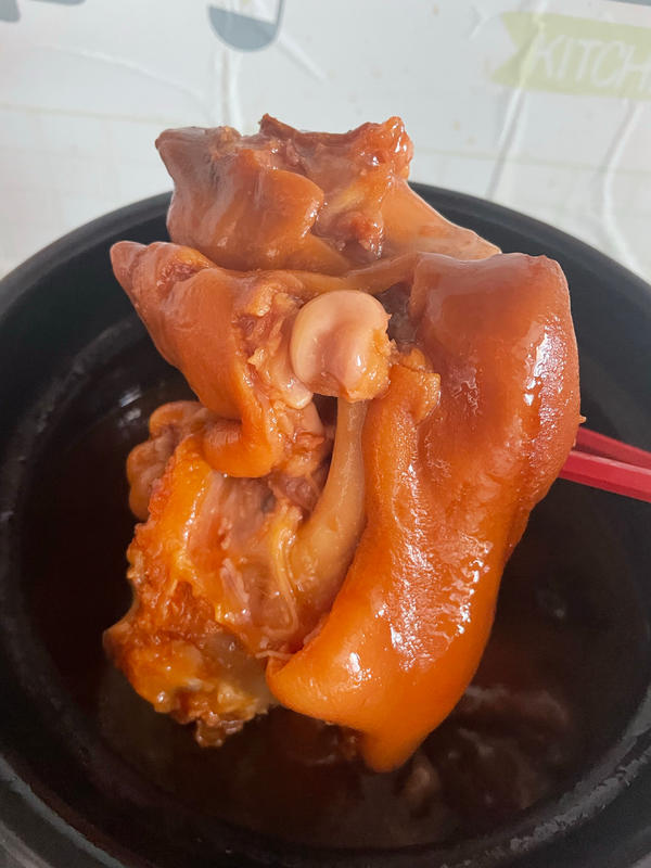盐焗鸡好吃吗？揭开这道经典美食的秘密