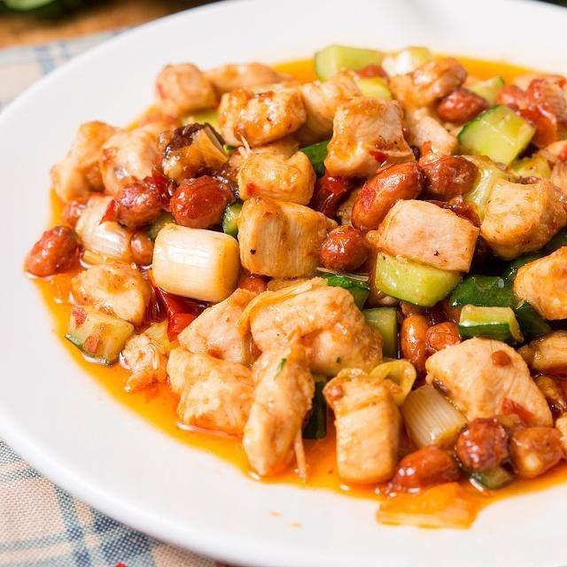 家常烧黄鱼：鲜美滋味，家的味道