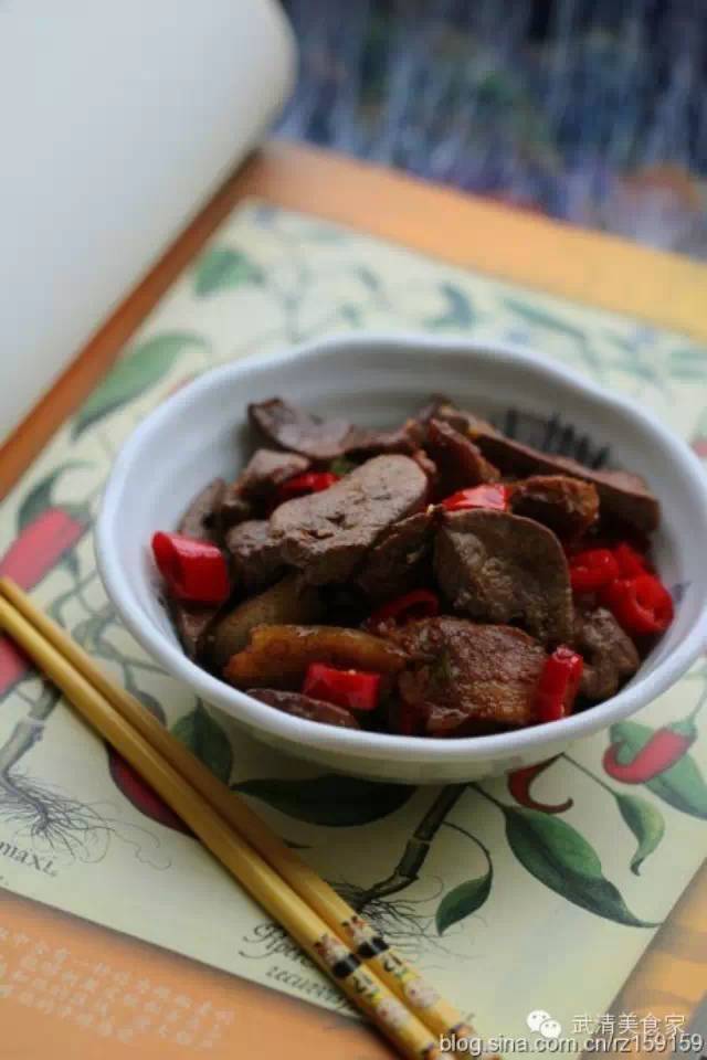 梭子蟹炒年糕家常做法：鲜美口感，轻松入门