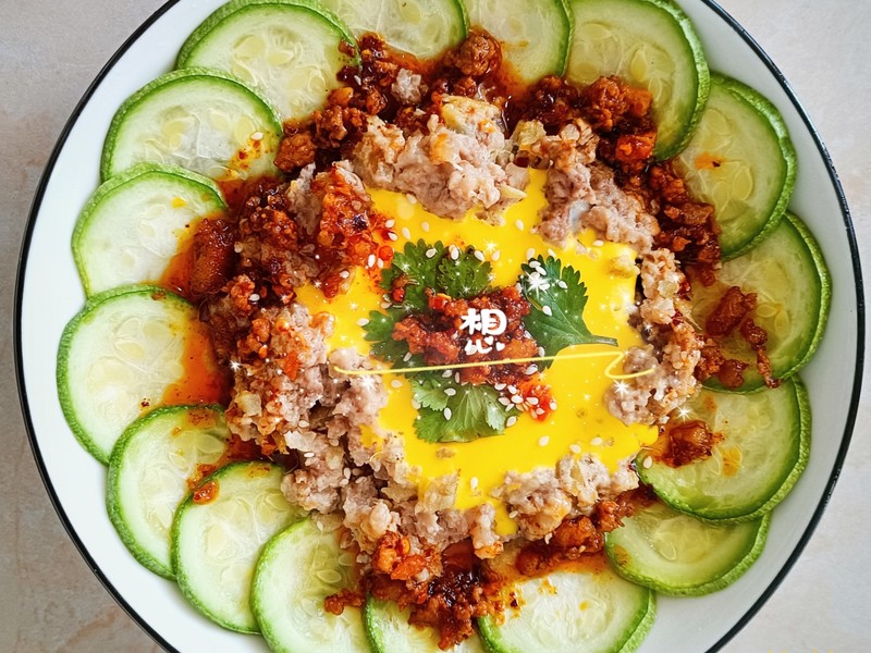 昆明特色美食在哪儿：探寻春城的美食地图