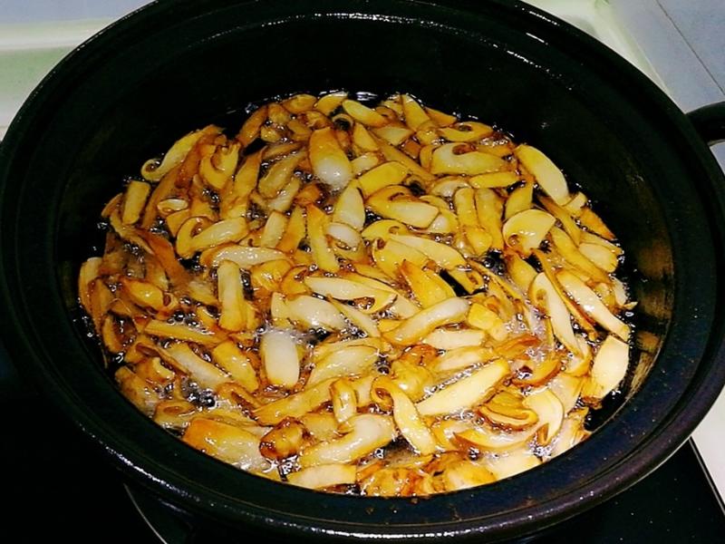 标题：哈尔滨特色美食排行榜：不容错过的美味佳肴