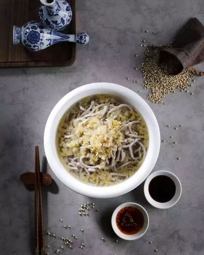 茄子炒鸡蛋的家常做法：简单易学，美味可口