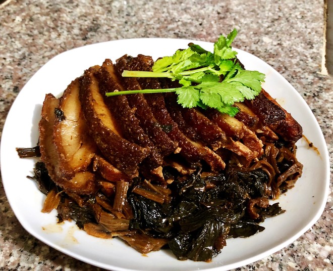 家常扣肉做法：传统风味，简单易学