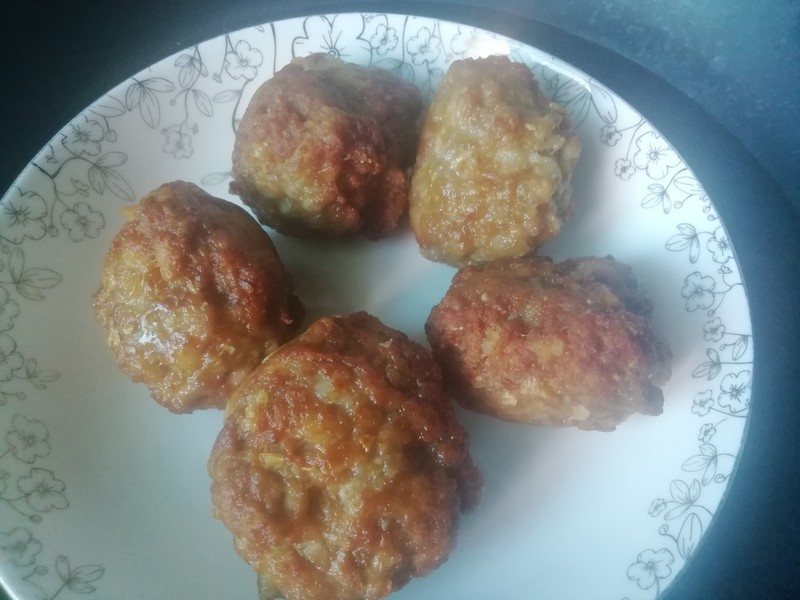 家常杂酱面的做法：传统美味，轻松入门