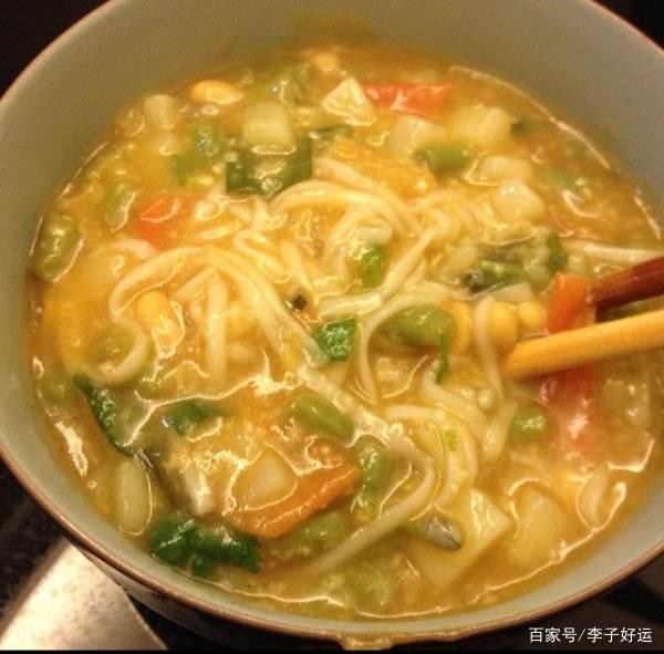 大理站附近特色美食：一场味蕾的盛宴