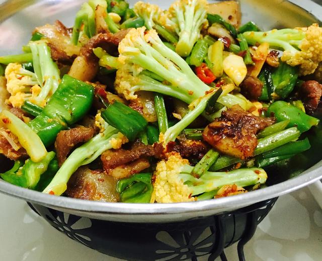 韭菜炒鱿鱼怎么做好吃：家常美食的绝妙搭配