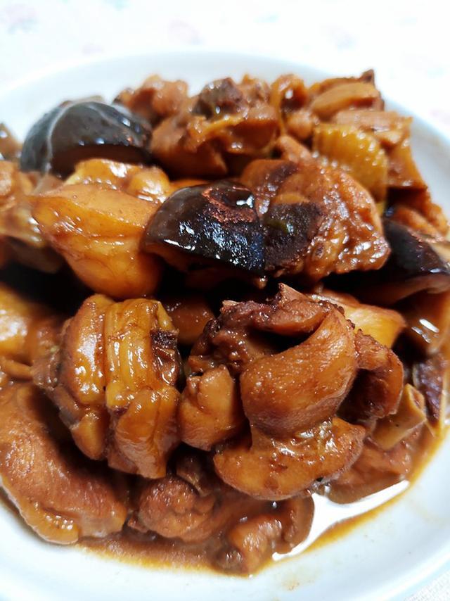 南京特色美食小吃一条街：一场味蕾的盛宴