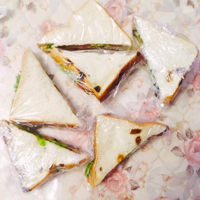 土豆炸薯条的家常做法：轻松做出美味薯条