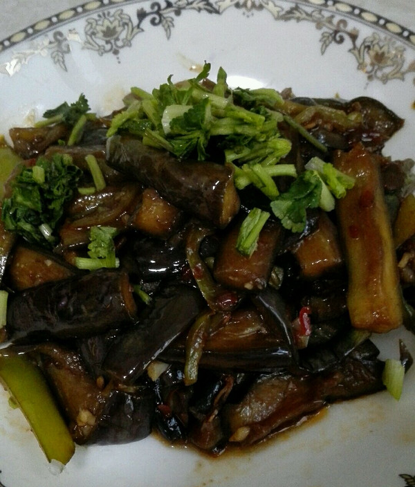 烧鸡块的家常做法：美味又简单的下饭菜