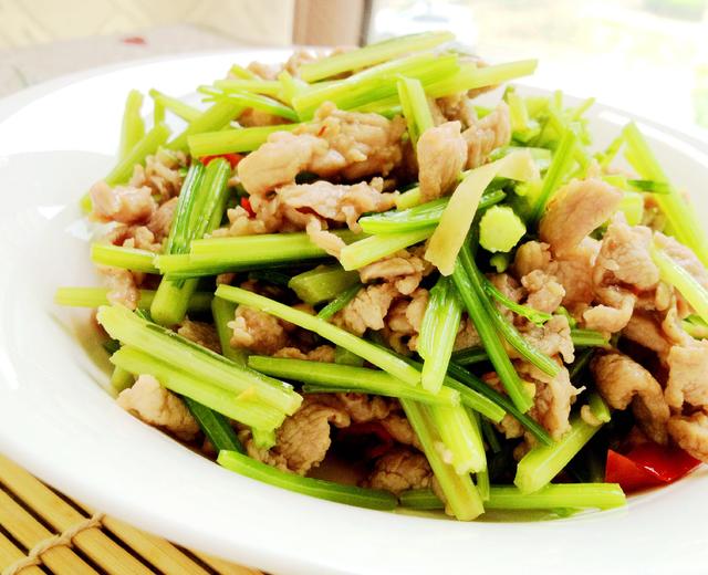 大骨炖什么好吃？解锁炖大骨的美味搭配