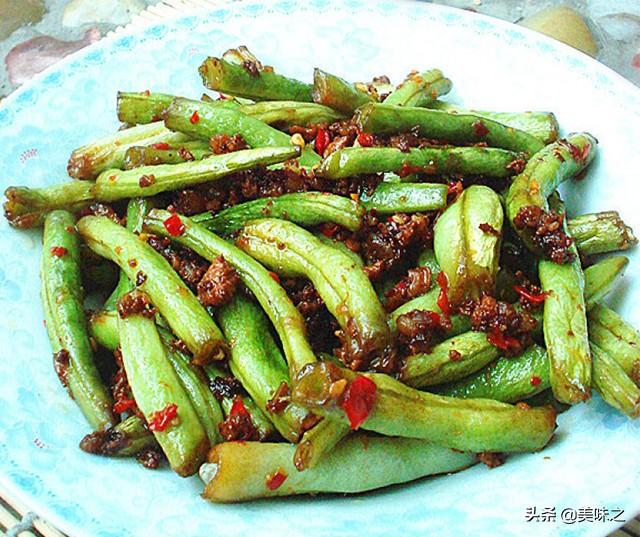 炒牛血家常做法：传统美味轻松入门
