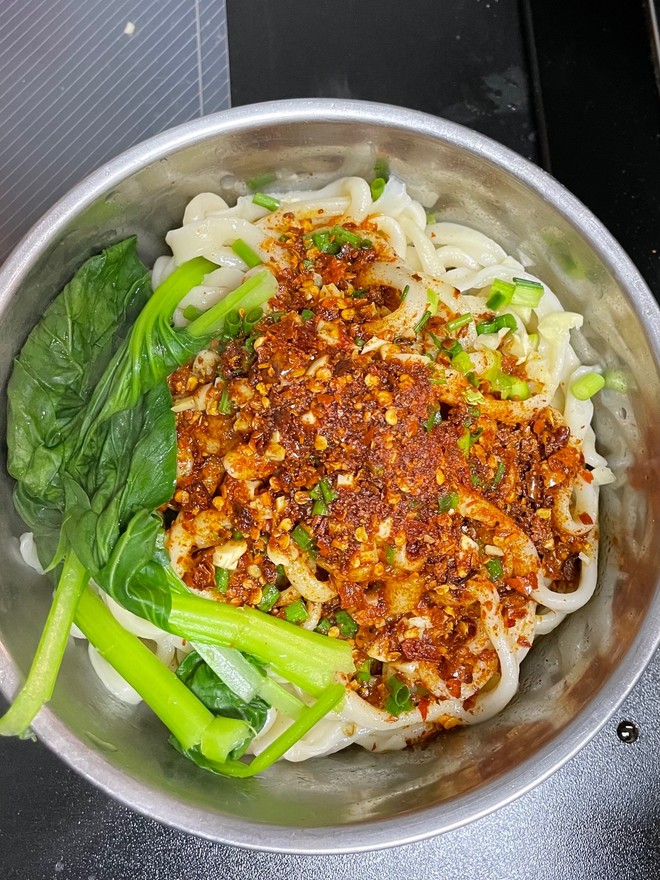 拉面的家常做法：轻松自制美味面食