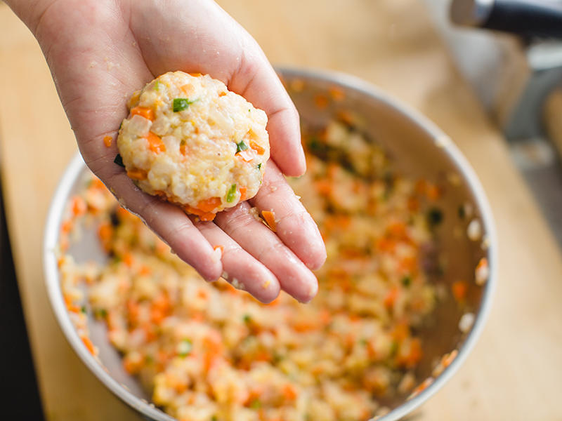 三盏灯小吃街：探寻广州地道美食的绝佳去处