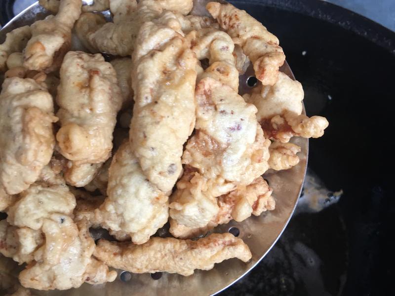 云南罗平特色美食：一场味蕾的盛宴