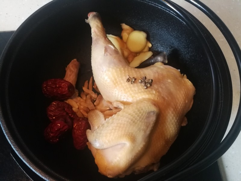 云南旅游必吃特色美食：一场味蕾的盛宴