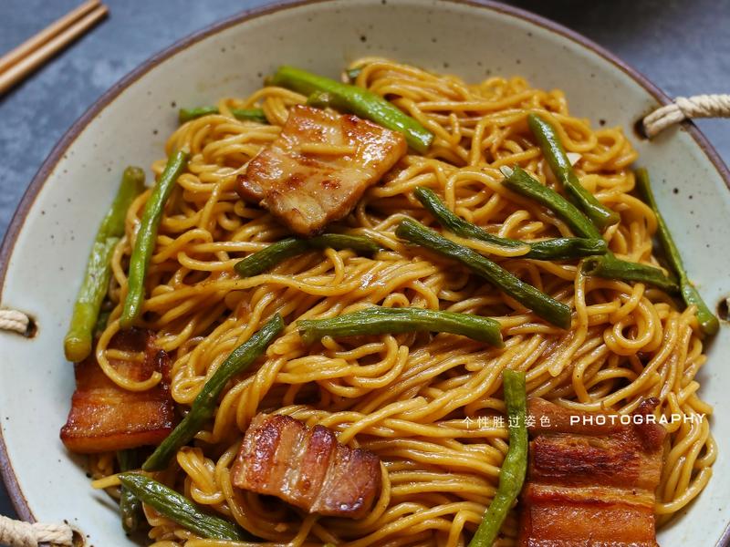 探索特色美食小吃：唤醒味蕾的绝佳之旅