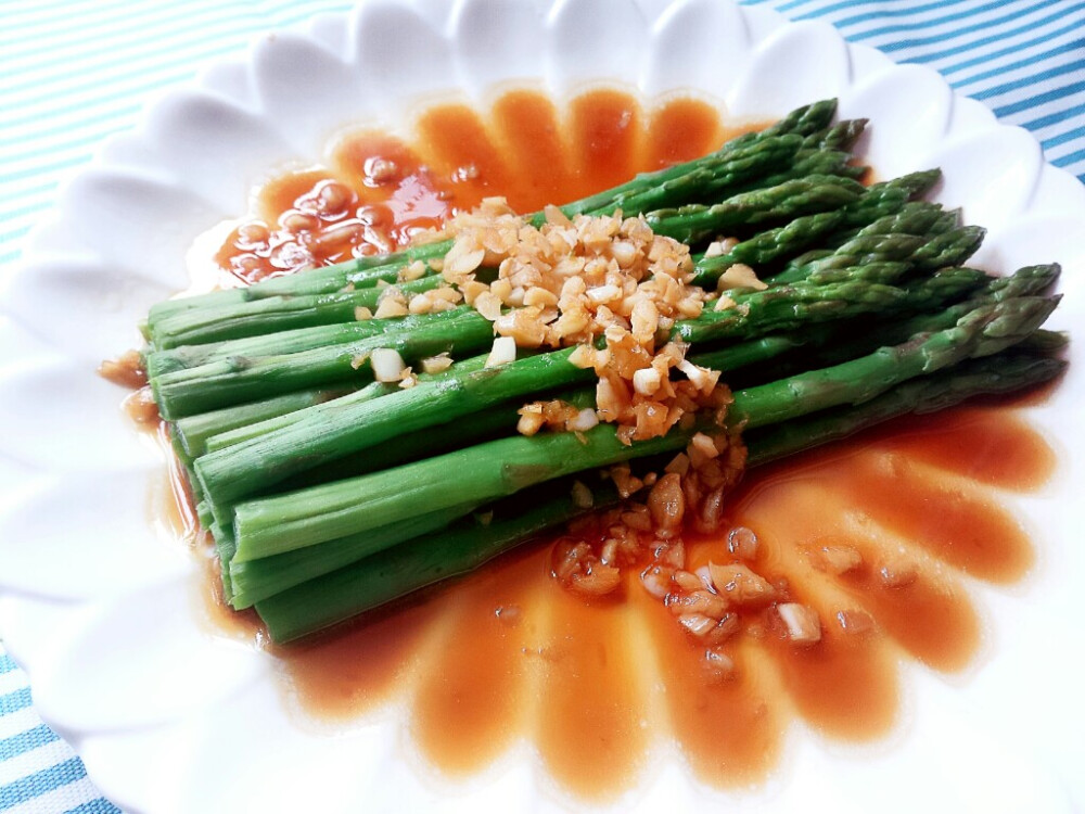 特色美食店铺装修：打造独特餐饮体验的关键