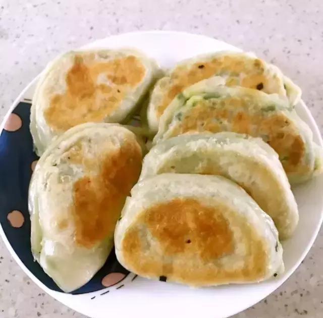 丹东特色美食小吃大揭秘：一场味蕾的盛宴