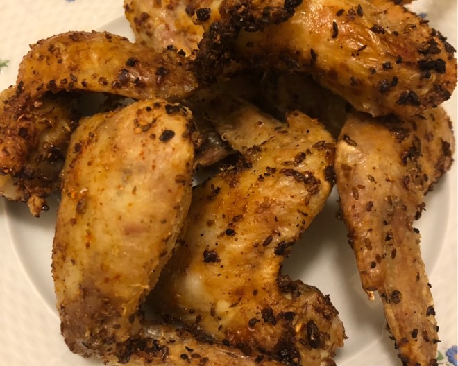 沈阳中街小吃一条街：美食探索者的天堂