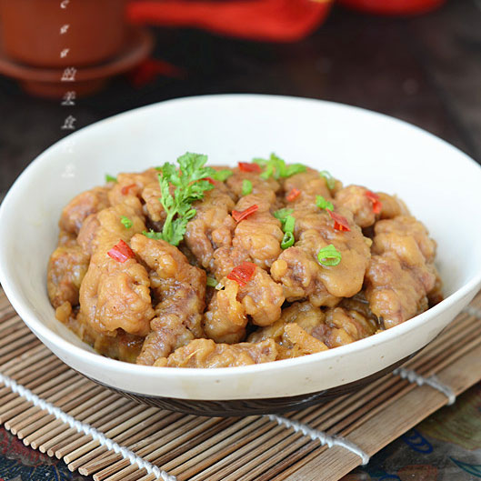 哈尔滨特色美食小吃街：探寻冰城美食的独特韵味