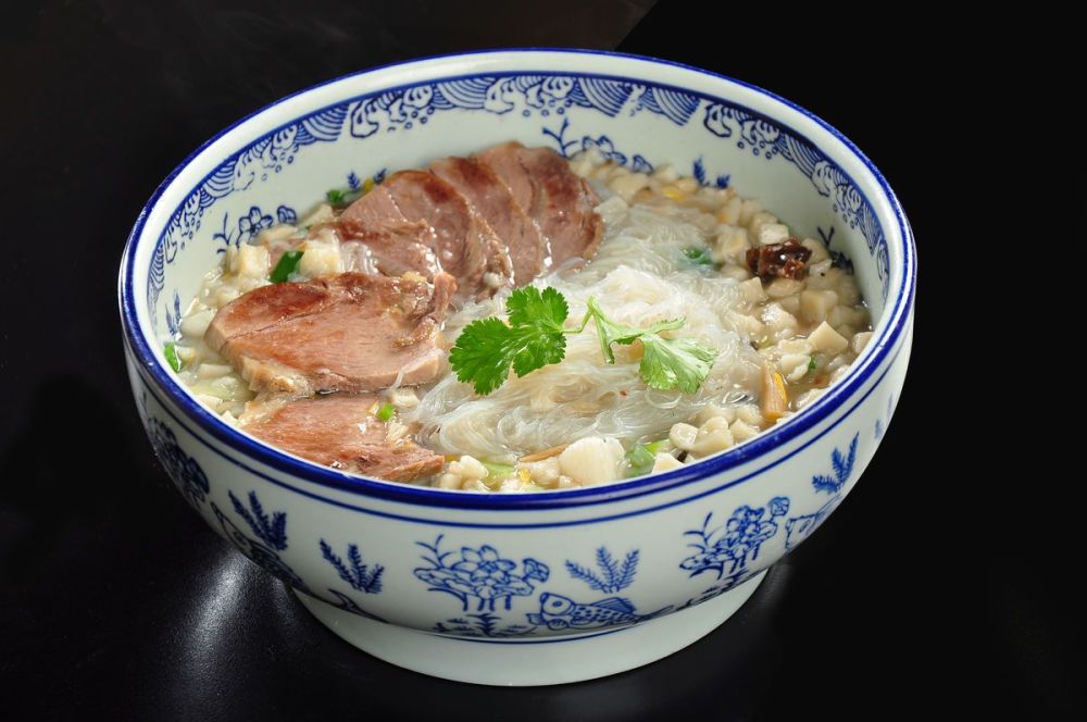延安的特色美食：探寻古城味道的美食之旅