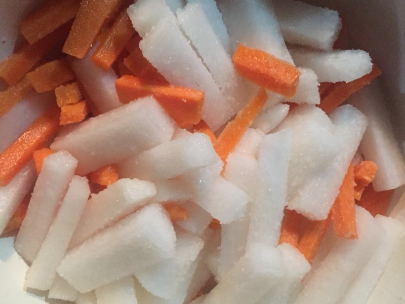肉末茄子煲的家常做法：美味又下饭的家常菜