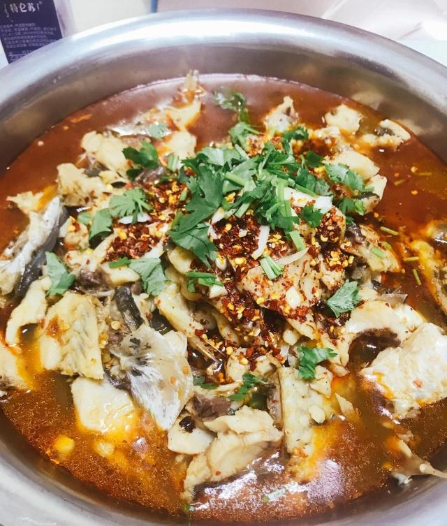 成都建设巷小吃街：探寻美食的绝佳目的地
