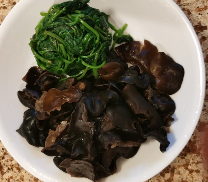 透明的小吃：探寻独特美食的魅力