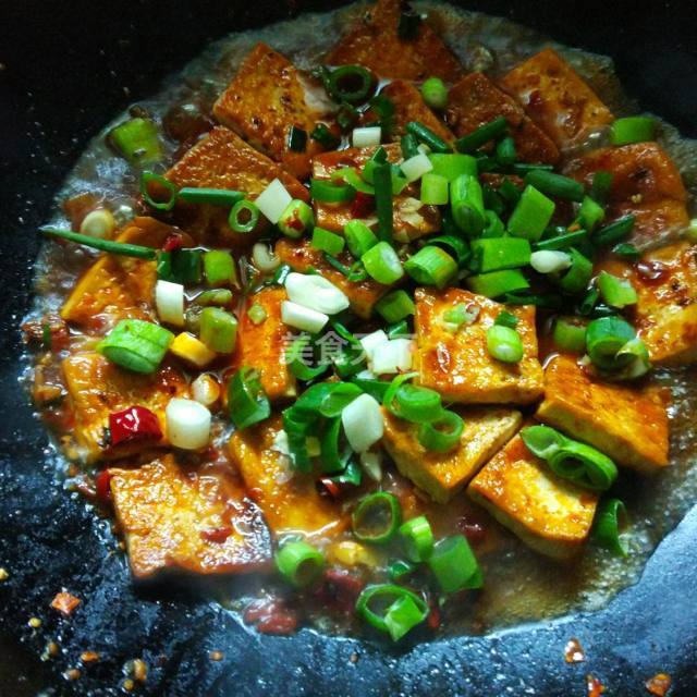 玉林夜市小吃街：探寻美食的独特韵味