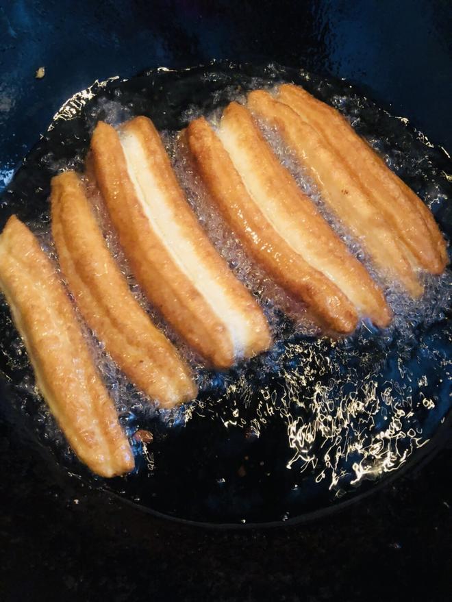 小吃店牌：美食的标签，城市的灵魂