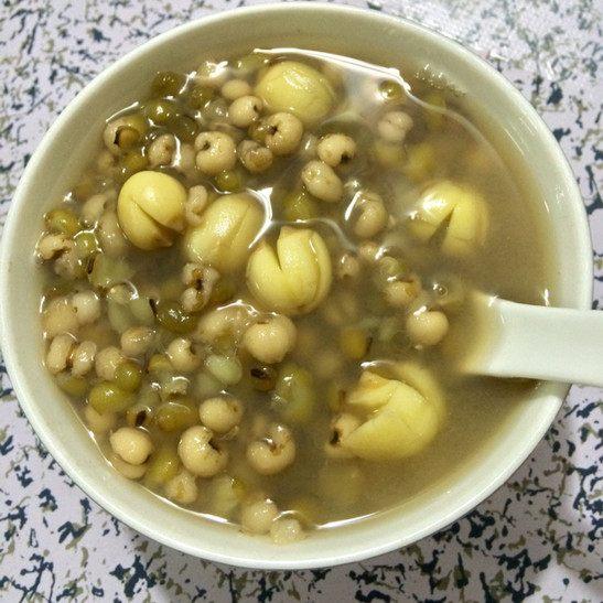怎么炒面条好吃？掌握这些技巧，面条从此不再平淡无味！