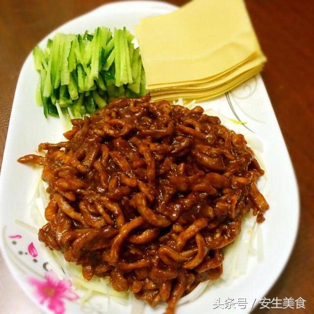 炖猪蹄怎么做好吃：详解炖猪蹄的美味秘诀