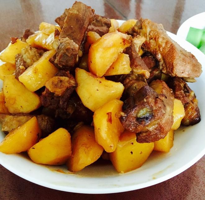 掌握牛排骨烹饪秘诀，做出美味佳肴
