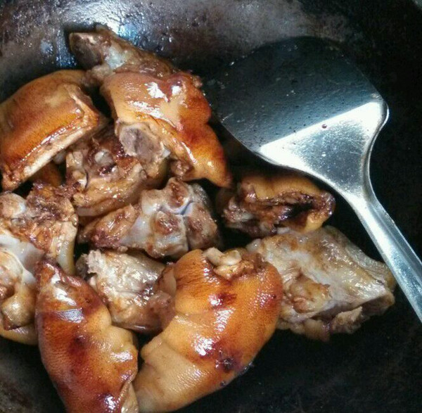 峨山特色美食：探寻美食背后的故事与魅力
