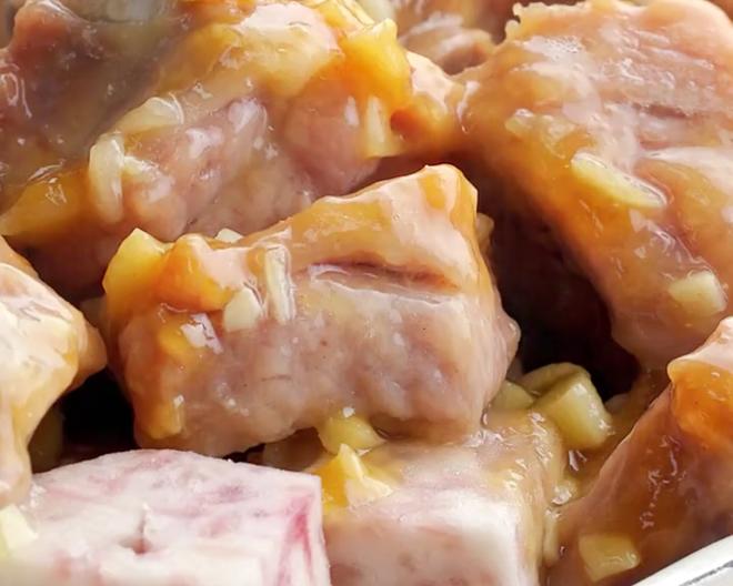 家常炒虾怎么做：家常美味，轻松入门