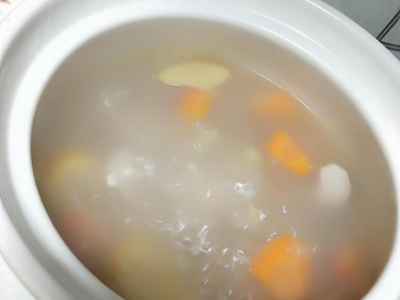 金针菇炒豆腐家常做法：简单易学，美味可口