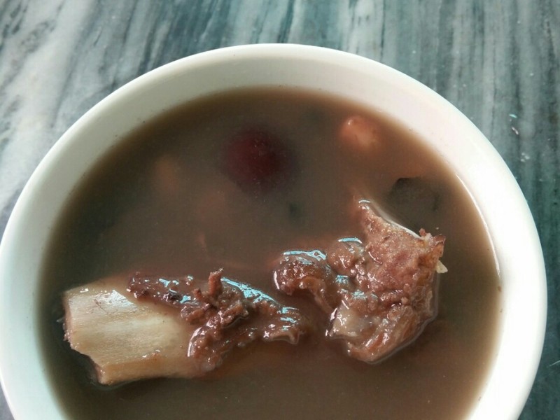 家常炖羊排的做法：温暖冬日里的鲜美佳肴