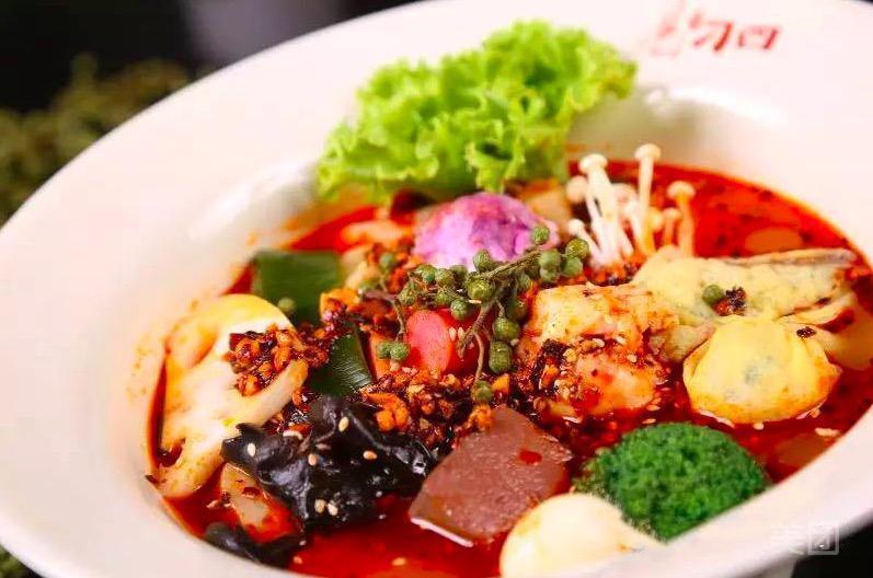 周口特色美食猪蹄：风味独特，不容错过