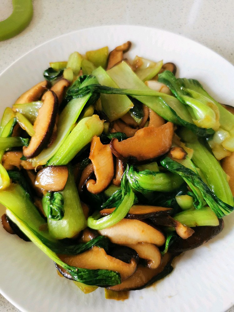 焖鸡腿家常做法：美味与简单的完美结合