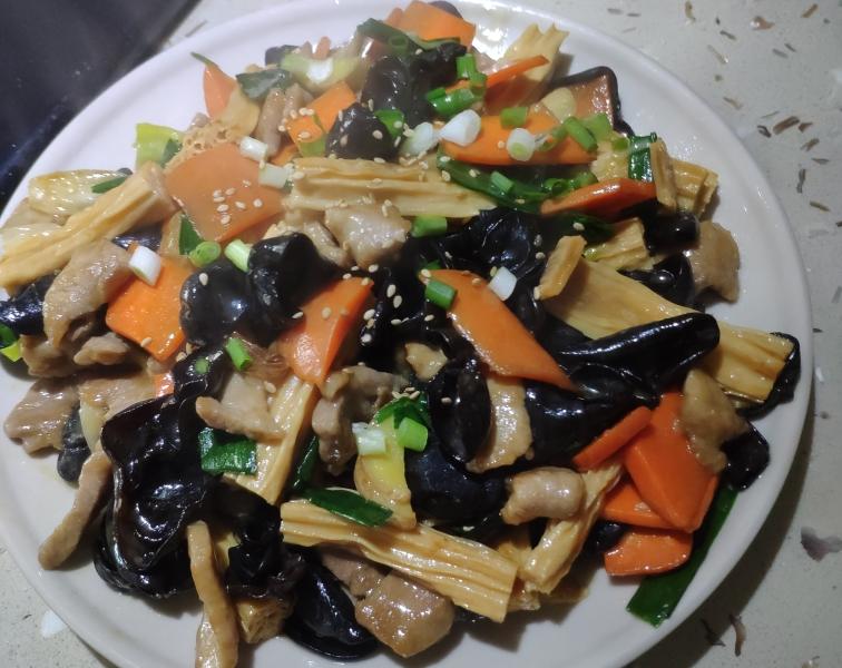 家常酱茄子的做法：简单易学的经典美味