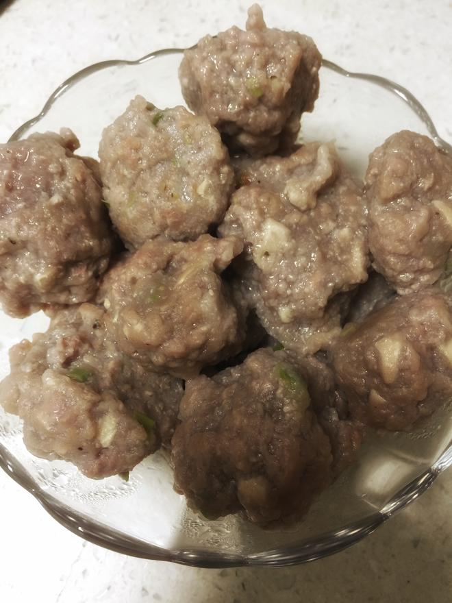 韭菜盒子好吃吗：揭秘这道地道的家常美味