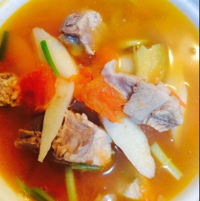 酸汤鱼好吃吗：揭秘这道美食的魅力