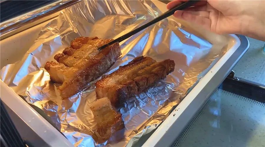 韭菜鸡蛋饼家常做法：简单几步，美味出锅！