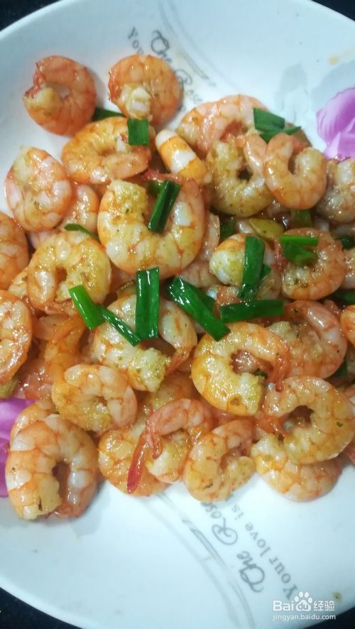 标题：《尖小吃：探寻街头美食的独特魅力》
